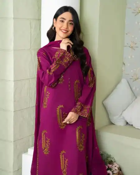 Zarqash 3-piece embroidered lawn suit with chiffon dupatta – Summer 2025 premium collection for women
