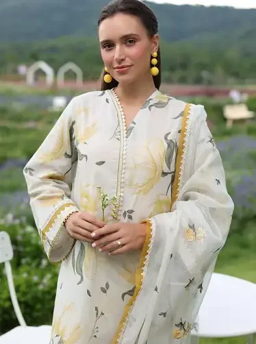 Baroque 3Pc unstitched premium silk suit with digital print shirt, embroidered patches, cotton net dupatta, and silk trouser – Pakistani designer wear 2025