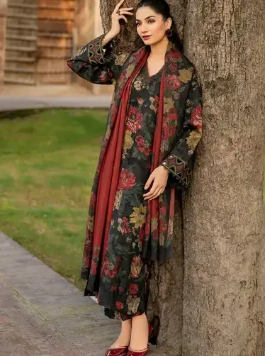 Baroque unstitched 3-piece dhank suit with embroidered neck and sleeves, digital printed dupatta, luxury winter collection 2025.